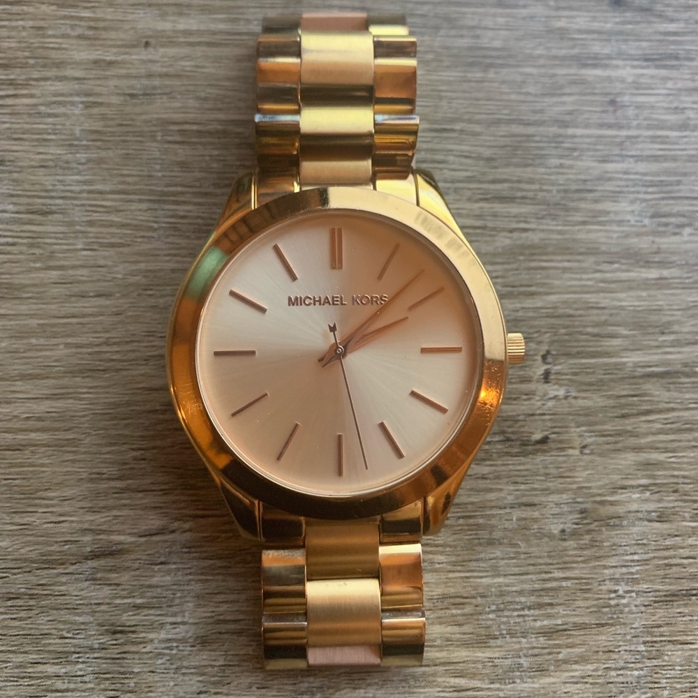 WOMENS ROSE GOLD MICHAEL KORS WATCH